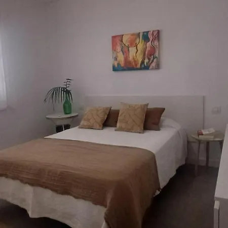 Apartamento Playa Honda דירה *